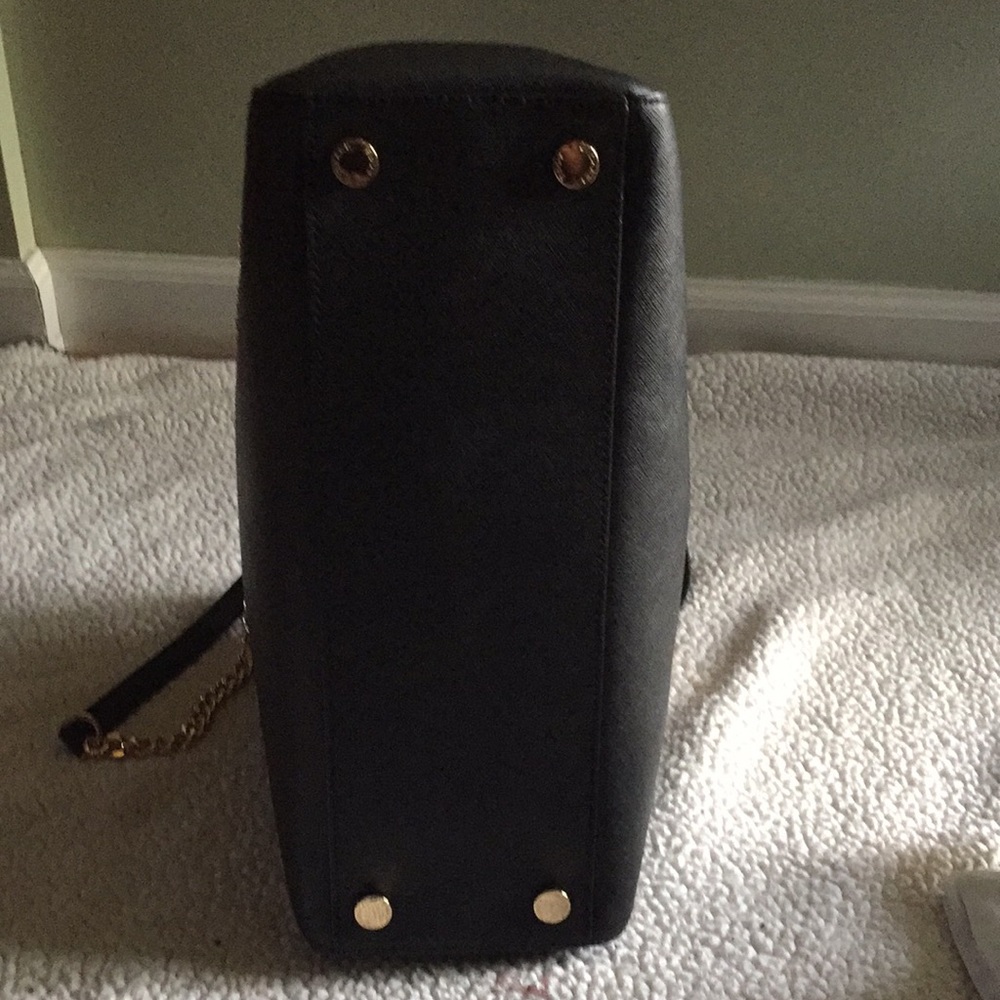 Michael Kors Ellis Leather shoulder tote - Picture 8 of 8